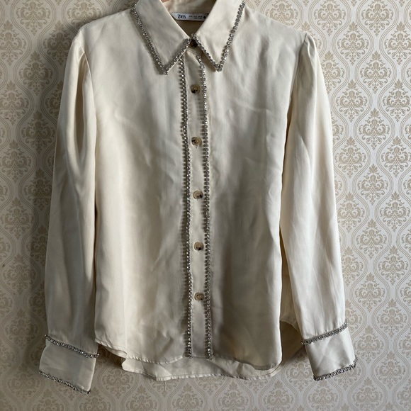 ZARA Limited Edition Bejewelled Cream Button Down Shirt - Picture 3 of 8